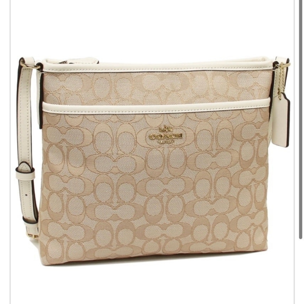 New! Coach Sig Jacquard File Crossbody - Picture 2 of 8